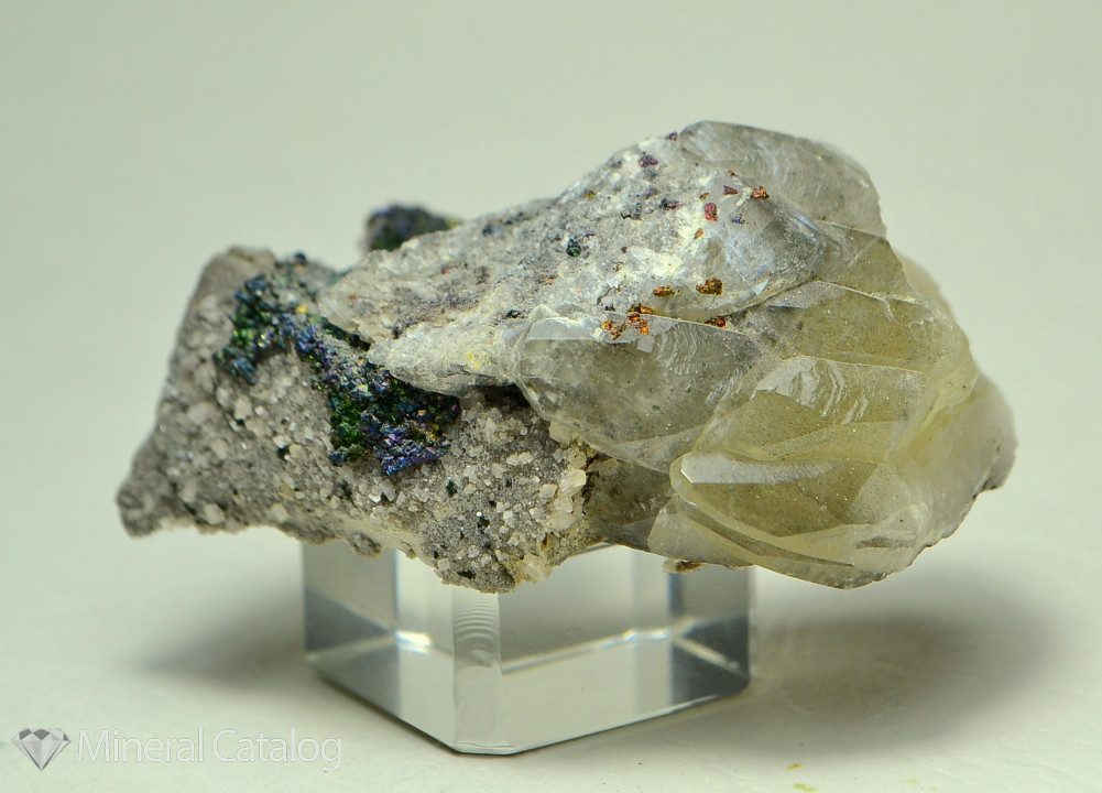 Кальцит,халькопирит: 250 ₴ • Объявления • Mineral Catalog