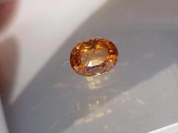 Мандарин  (разн. спессартина) (Tangerine, Mandarine Garnet)