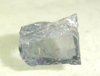 Дихроит  -  синоним кордиерита (Iolite, Cordierite, Water Sap.)