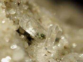 Миларит (Milarite)