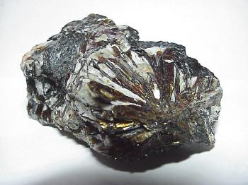 Астрофиллит (Astrophyllite)