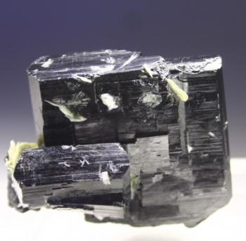 Танталит (Стибиотанталит, Манганотанталит) (Tantalite:Stibio-,Mangano-)