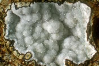 Томсонит (Thomsonite)