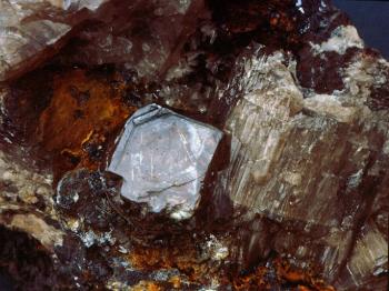 Фосгенит (Phosgenite)