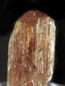Империал-топаз   (розово-оранжевый топаз) (Imperial Topaz, Precious Topaz)