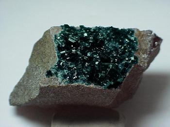 Корундофиллит  (мин. группы хлорита) (Corundophillite)