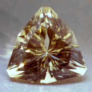 Лабродор  (мин. ряда плагиоклазов - полев. шпатов) (Labrodorite)